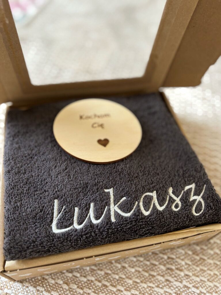 ręcznik z haftem z personalizacją