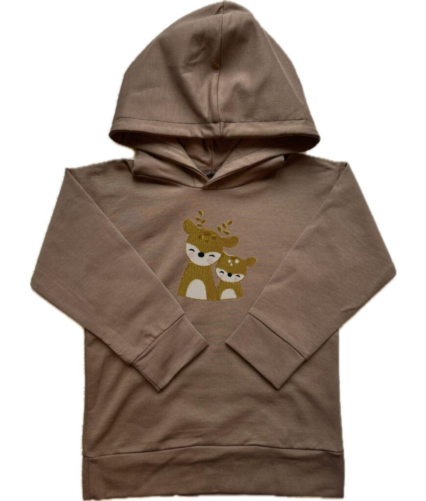 bluza z haftem sarenki ciemny beż