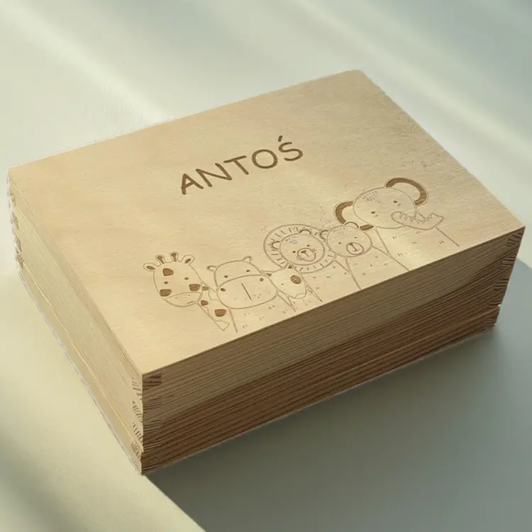 pudełko na prezent z grawerem dla noworodka