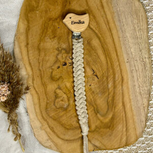 Przywieszka na smoczek z imieniem „Emilia”