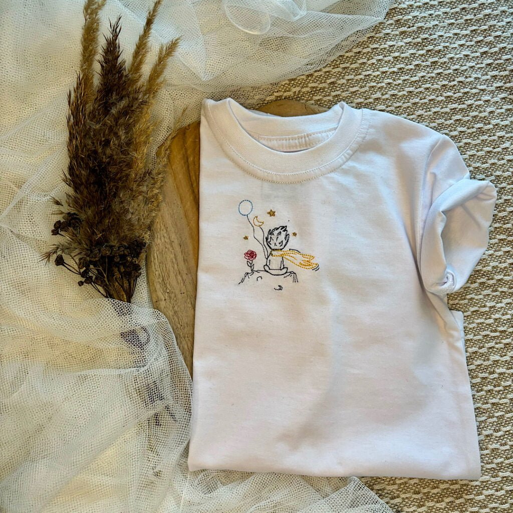 Koszulka dziecięca z własnym haftem