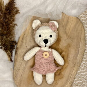 Kremowy miś w ubranku handmade