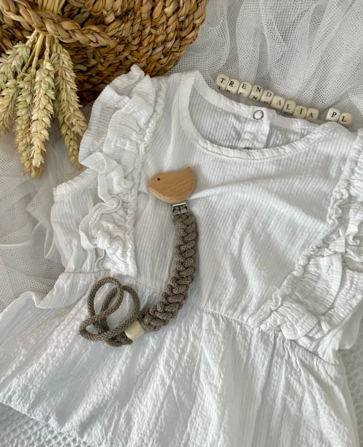 przywieszka na smoczek z wygrawerowanym imieniem dziecka