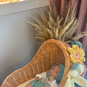 wózek wiklinowy dla lalek