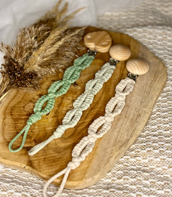 przywieszki na smoczek handmade