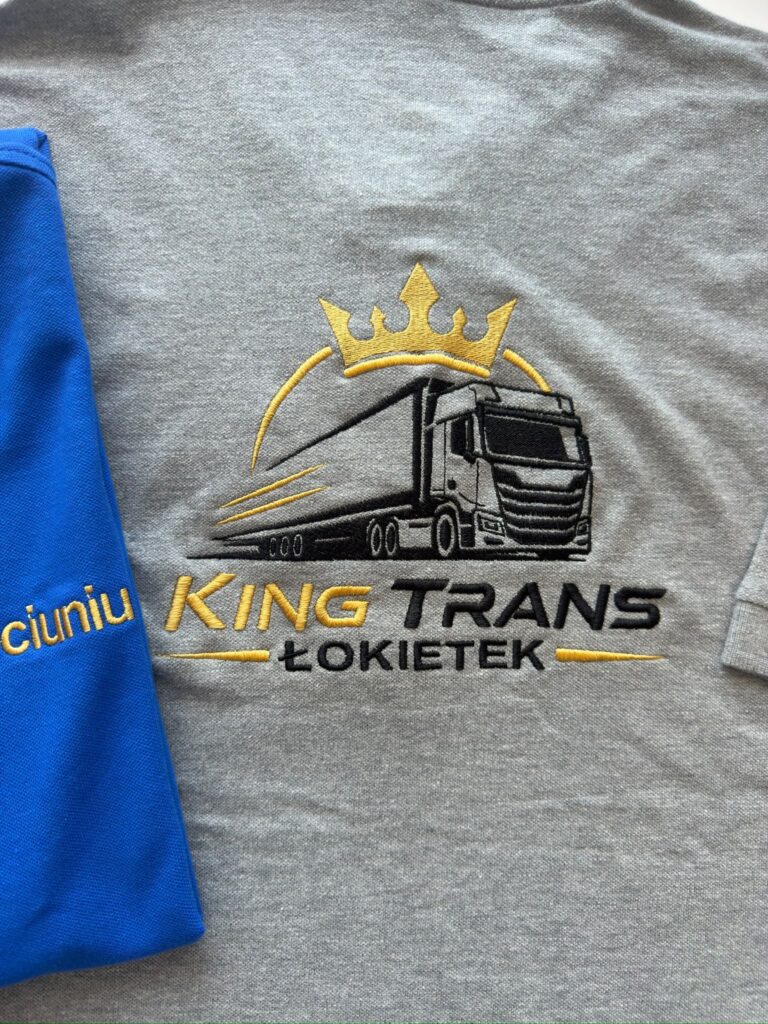 T-shirty z haftem logo