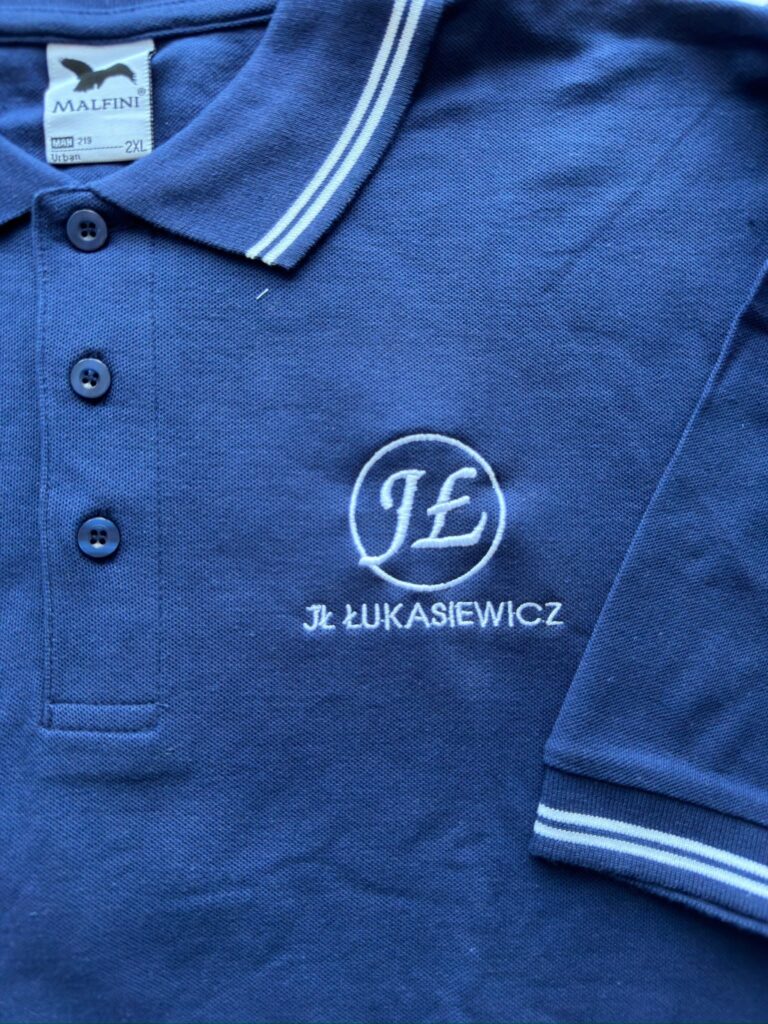 Koszulki polo z haftem logo