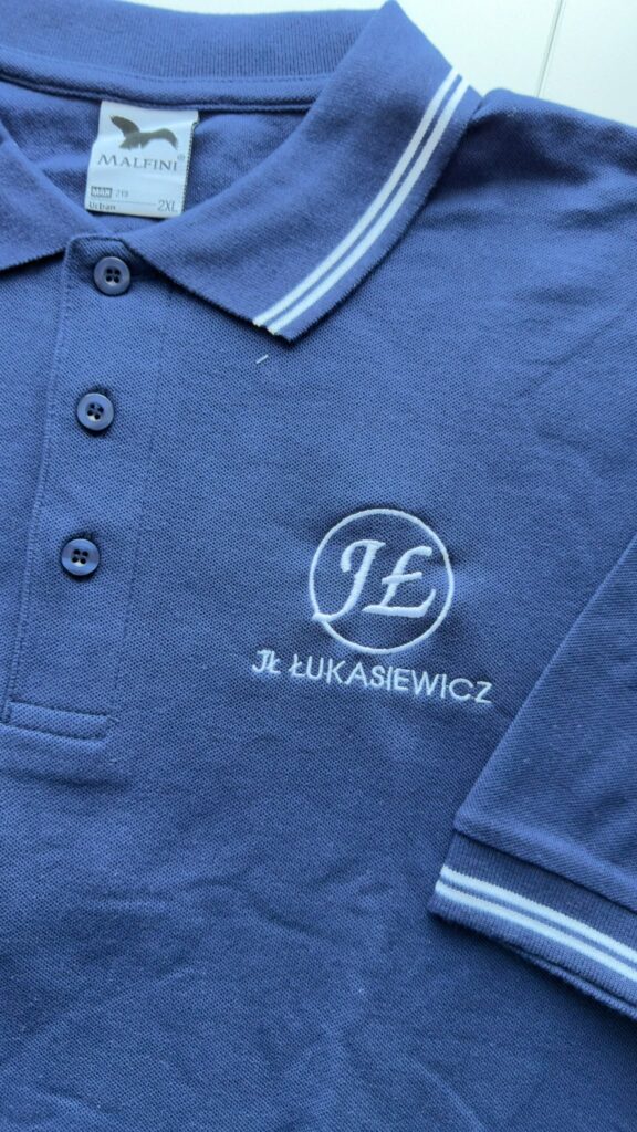 Koszulki polo z haftem logo