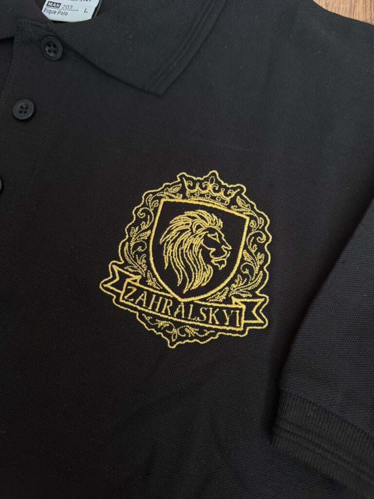 Koszulki polo z haftem logo